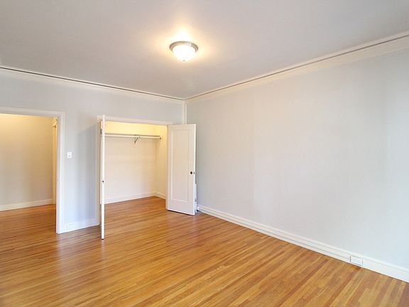 5th image of 3325 Steiner St APT 4