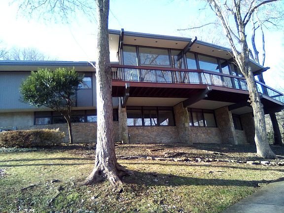 Lower view - left side