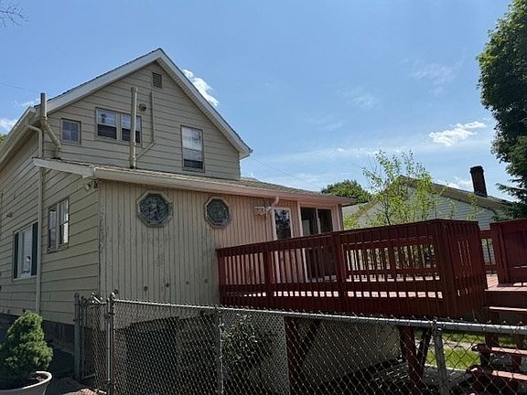 3rd image of 115 Town Hill St
