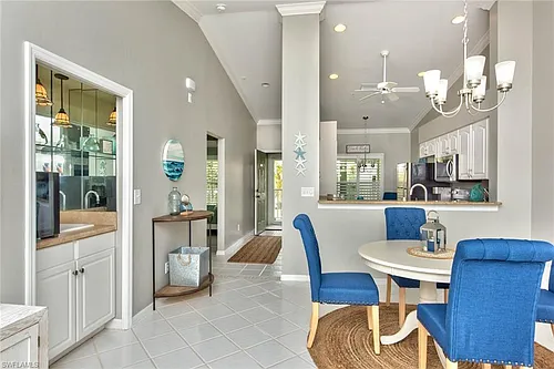 9200 Highland Woods Blvd Photo 1