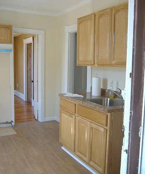 1825 Thomaston Ave #2 — Photo 1
