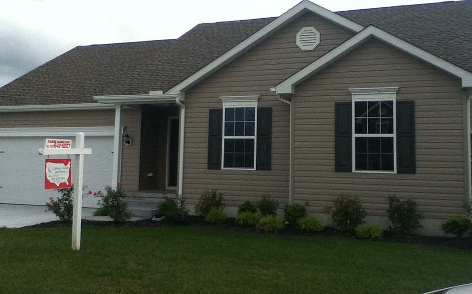 1st image of 110 Belle Ayre Dr