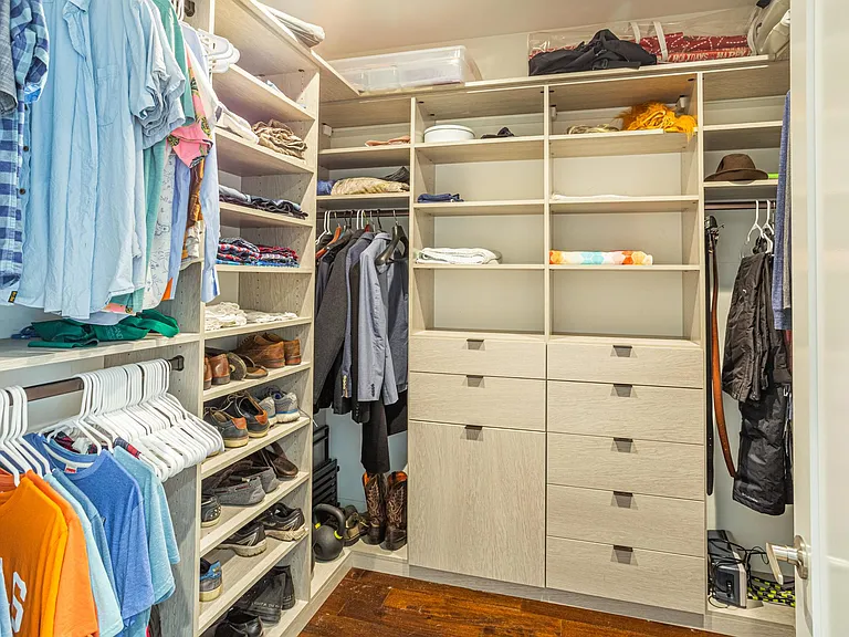 Massive walk-in closet in primary suite