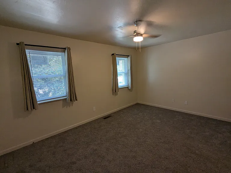 566 Teal Ln #566 — Photo 21