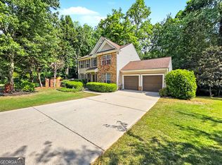 332 Chamberlyn Ln, Hiram, GA 30141