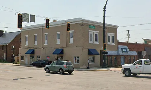 200 W. Lincoln Ave. Photo 1