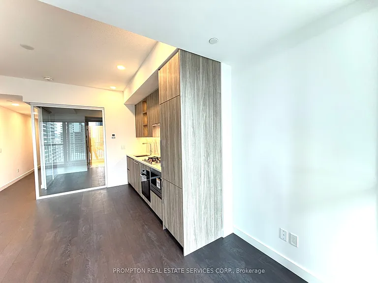 75 Billes Hts #728 — Photo 10