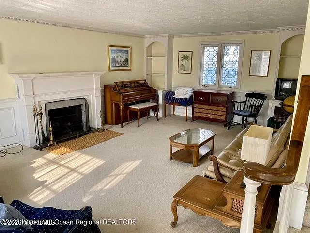 3 bed, 1738 sqft, $3,900 — Photo 2