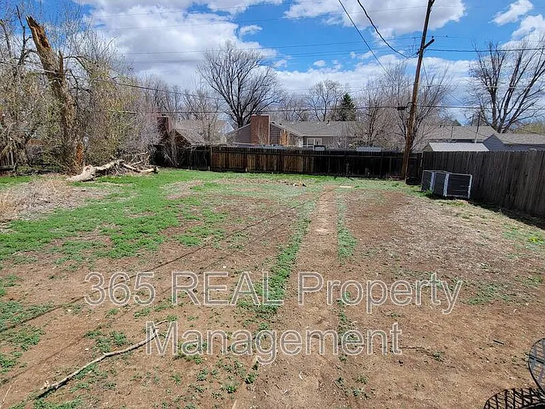 2432 16th Ave — Photo 21