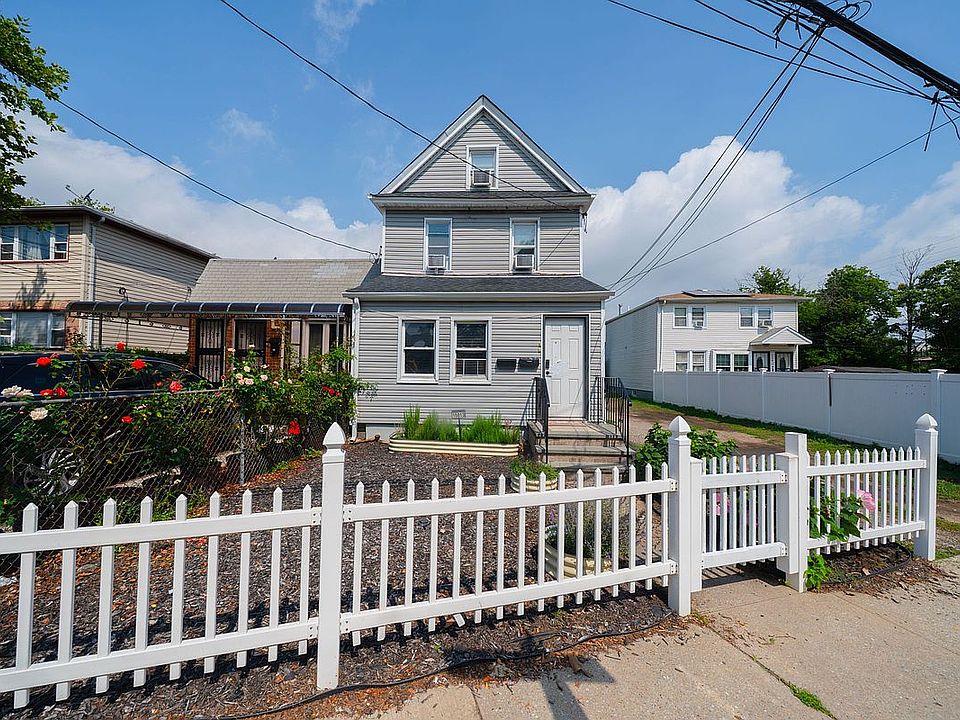 1st image of 15813 Linden Blvd