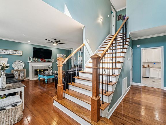 5th image of 1950 Pleasant Ridge Loop