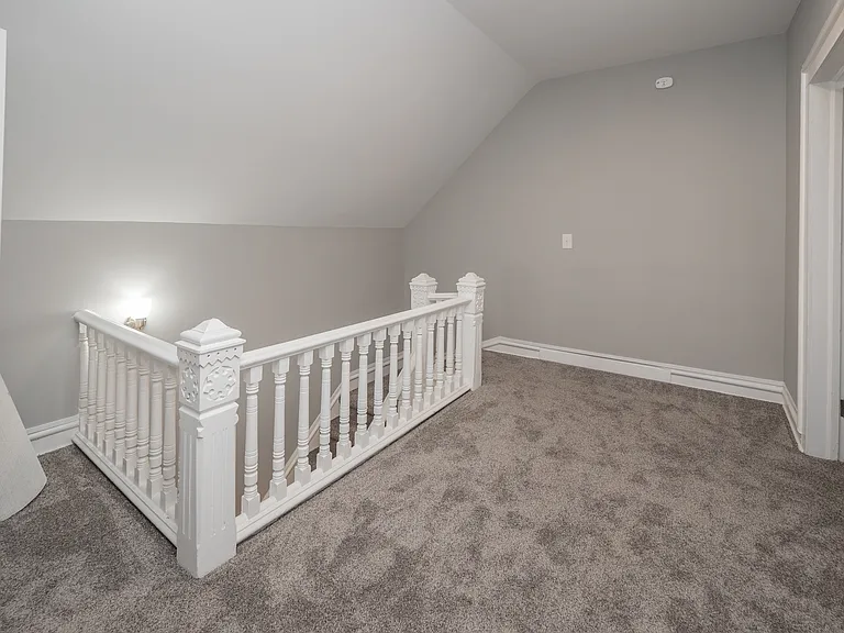130 W Dutton St — Photo 18