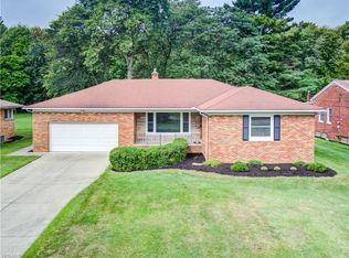 6508 Crossview Rd, Seven Hills, OH 44131