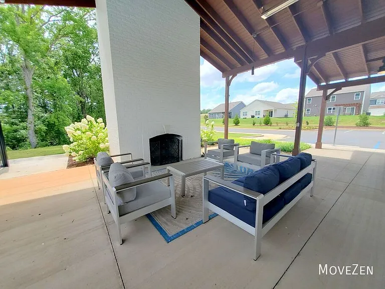 349 Silicon Dr — Photo 11