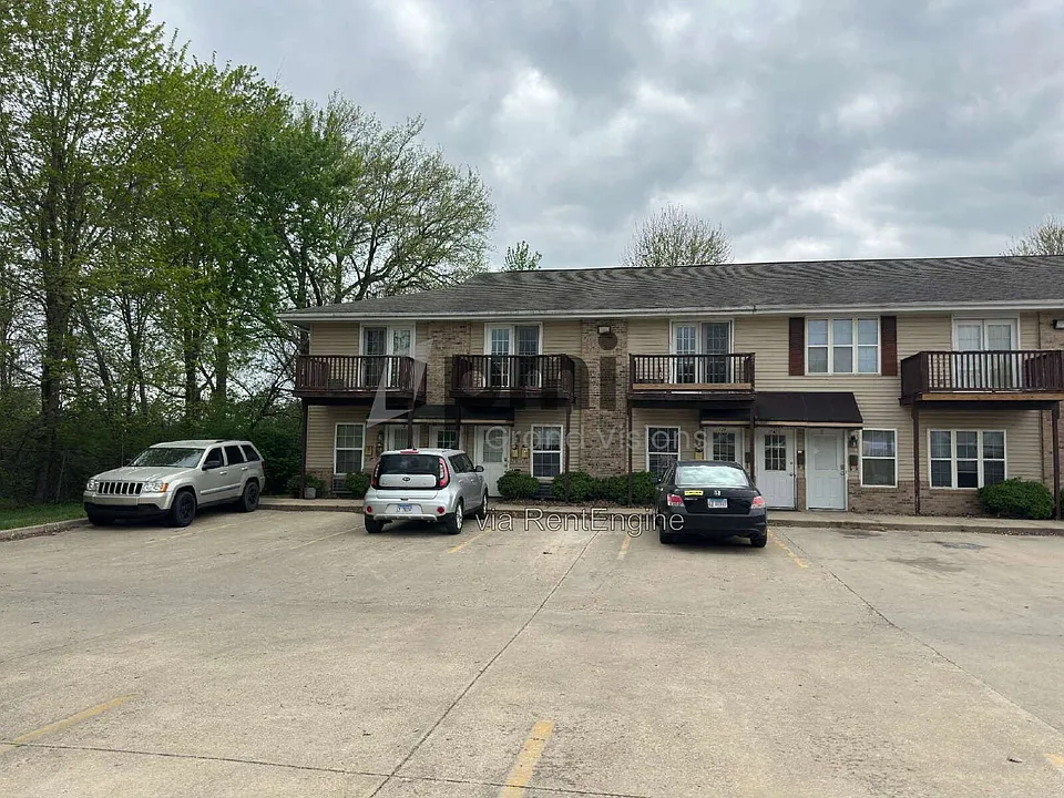 1306 Arthur Ave #12