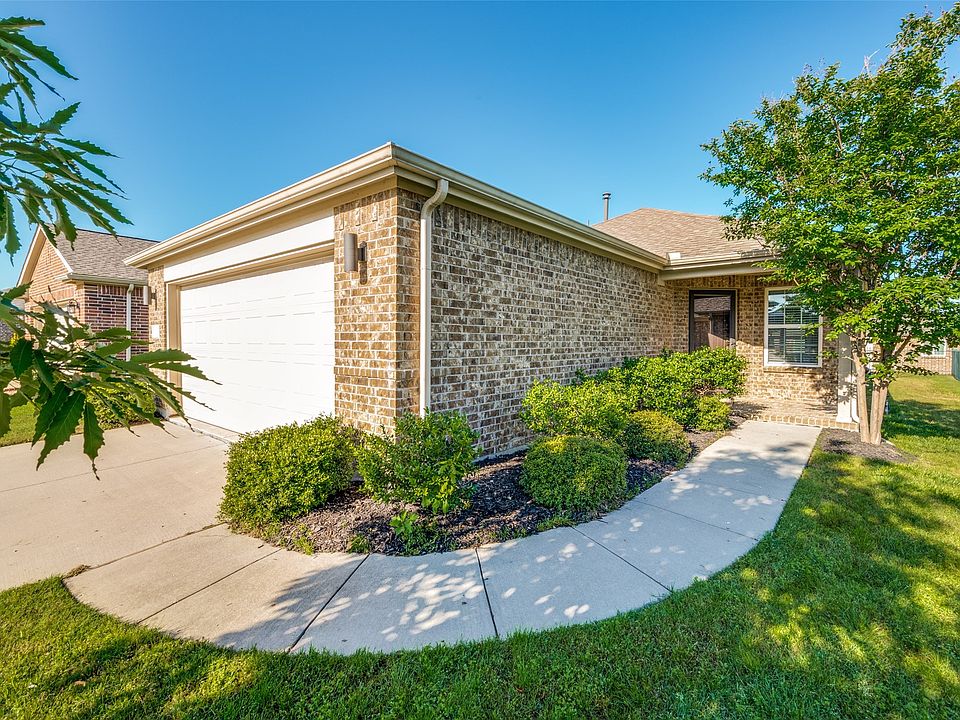 1st image of 7793 Gulf Walk Rd