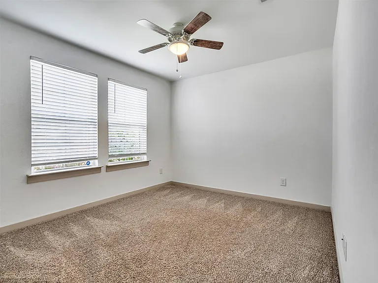 8003 Black Forest Ln — Photo 6
