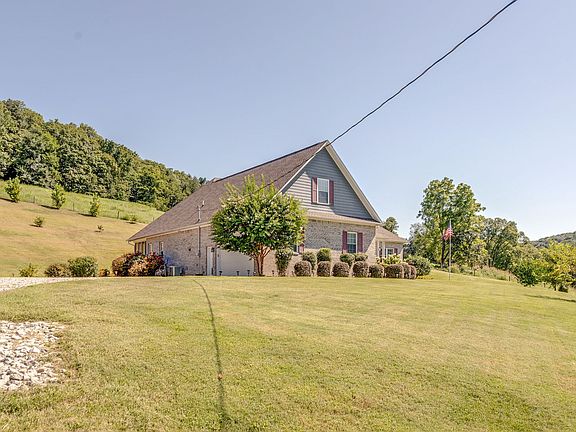 2nd image of 775 Ella West Cir