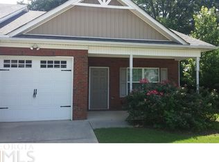 6884 Tara Oaks Dr, Riverdale, GA