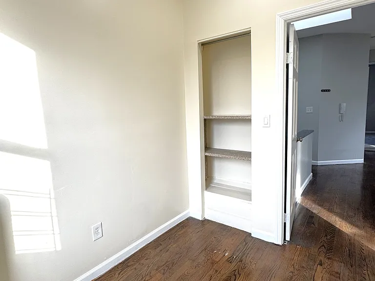 32-21 97th St #2L — Photo 5