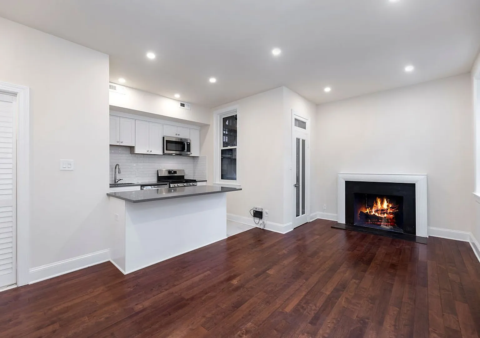 719 G Street SE — Photo 3