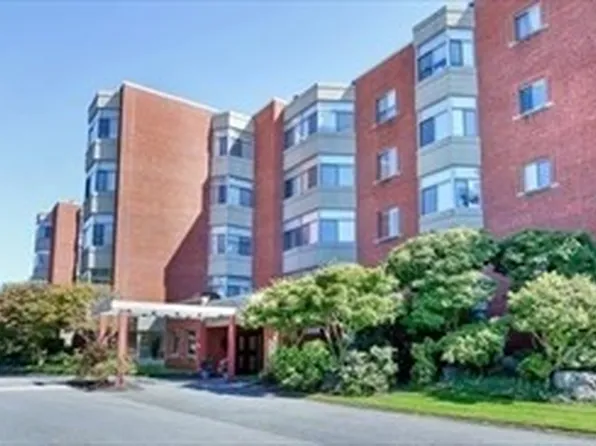 99 Florence St #40-1D, Newton, MA 02467