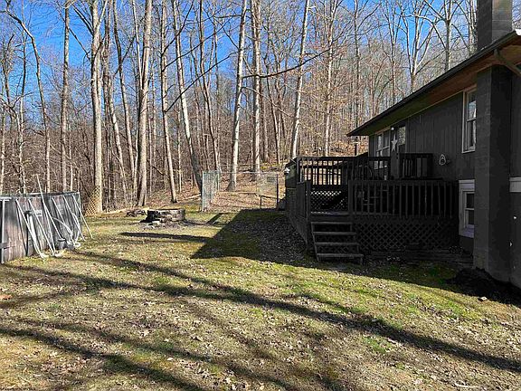 5th image of 42 Logan Dr