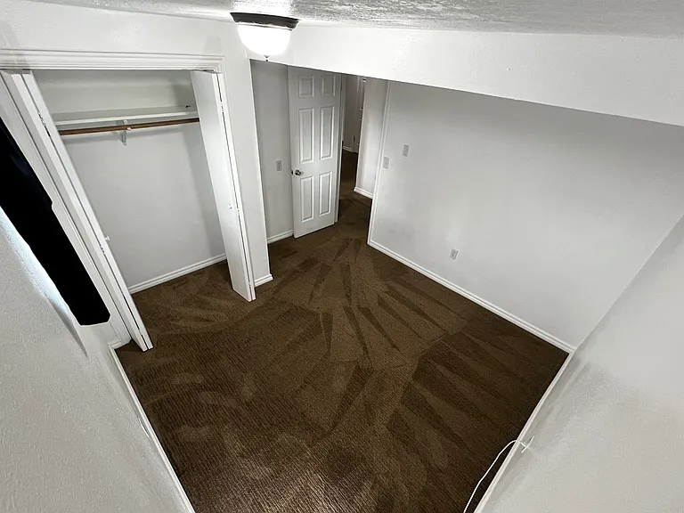 1139 N 900 W — Photo 7