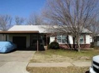 5121 Vicki St, Haltom City, TX 76117