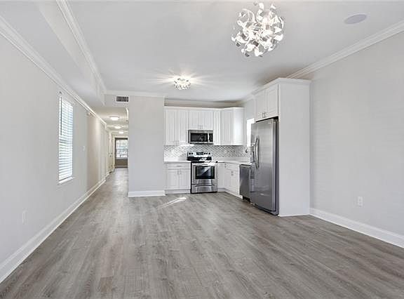 3rd image of 2519 Ursulines Ave