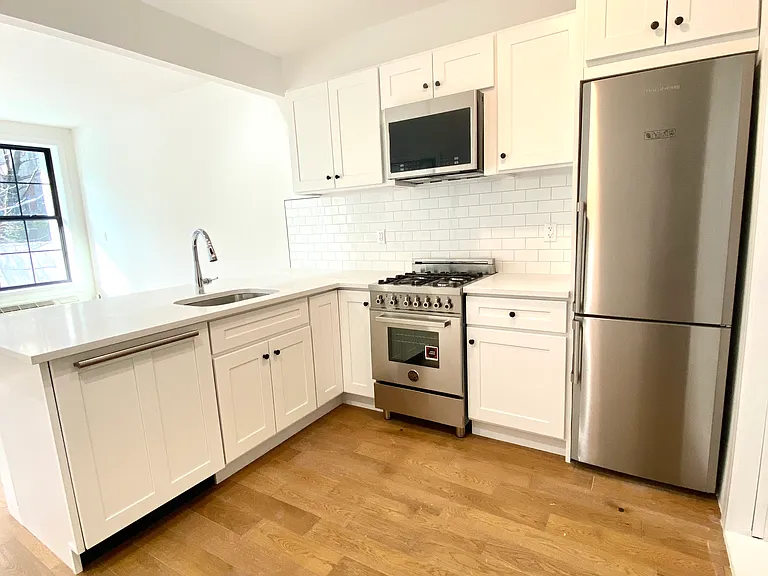 301 Covert St #2B — Photo 9