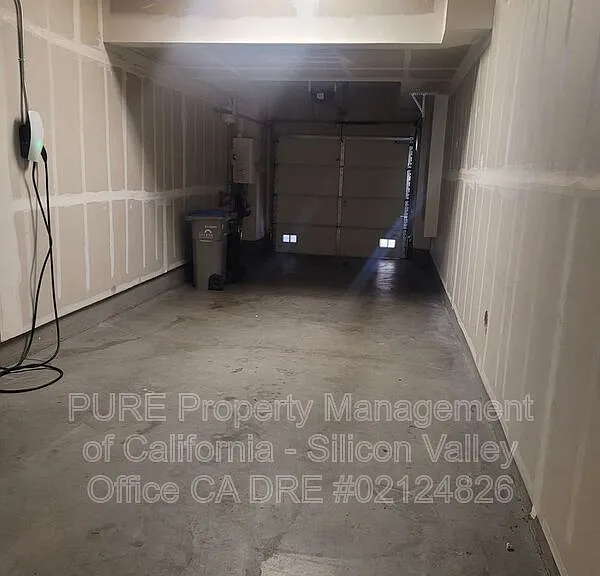 1105 Pepper Rd — Photo 14