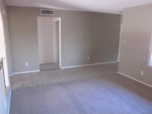 2nd image of 2225 W Del Oro Cir