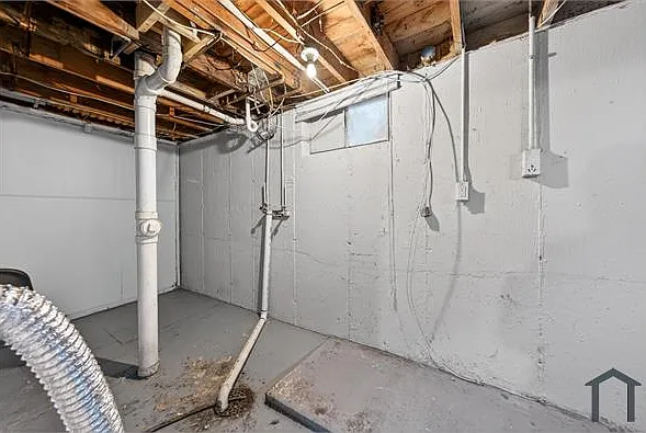 10409 Renfrew Dr — Photo 26