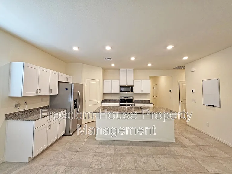 56 Pioneer Range Ave — Photo 29