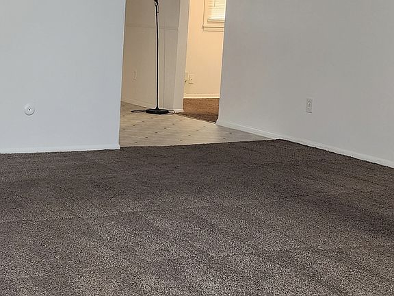 4th image of 8914 Elmonte Dr