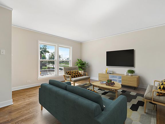 4th image of 4246 Park Ave