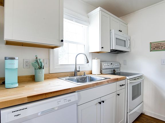 5th image of 817 Edgehill Rd #1