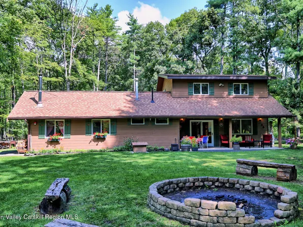 379 Joel M Austin Road S, Cairo, NY 12413