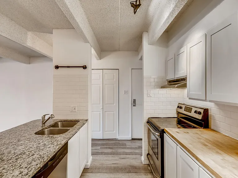 777 N Washington St #206 — Photo 5