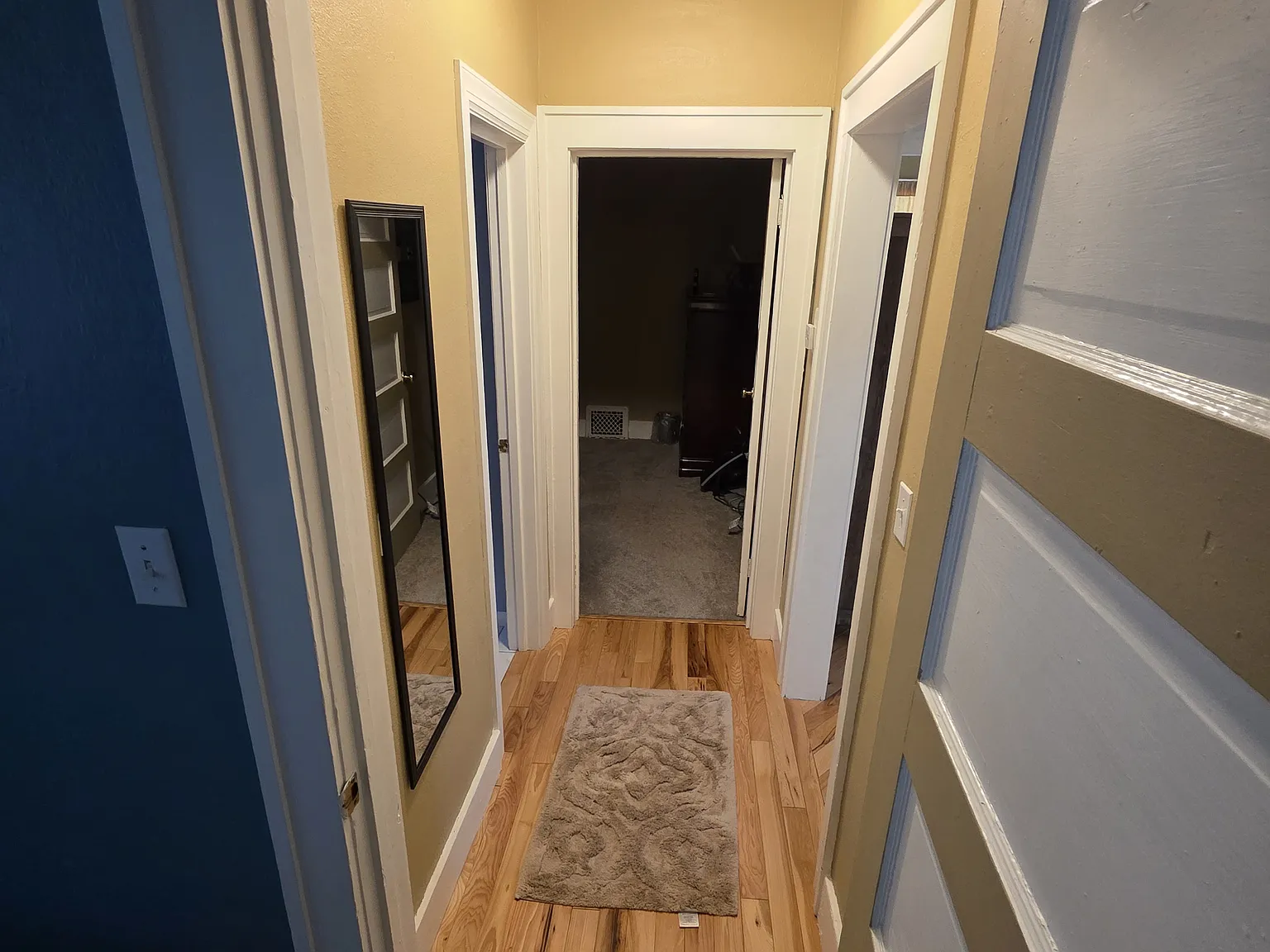 2 bed, 1300 sqft, $1,800 — Photo 2