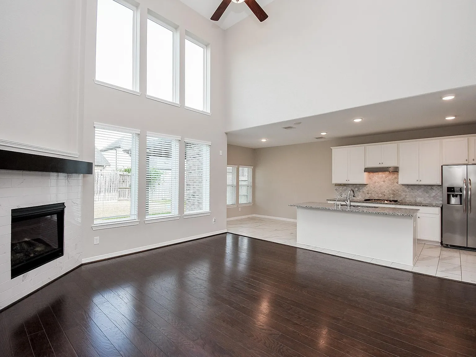 4 bed, 3.5 bath, 3115 sqft, $3,400 — Photo 3