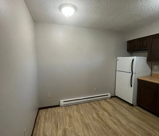 719 1st Ave S #7 — Photo 3