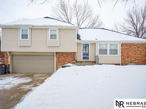 4th image of 1612 Janssen Dr