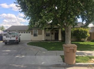 1821 Cherry St, Bakersfield, CA 93304