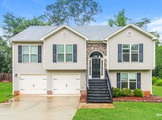 1926 Paynes Point, Winder, GA 30680