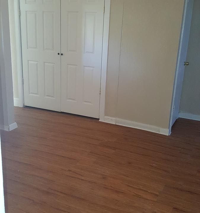 1st image of 1113 Scotsdale Dr APT B