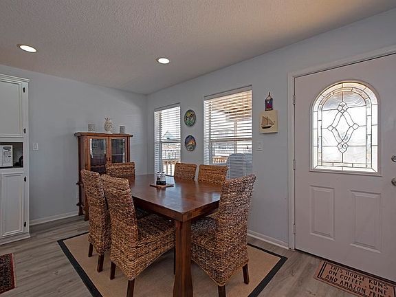 5th image of 418 Westerly Dr