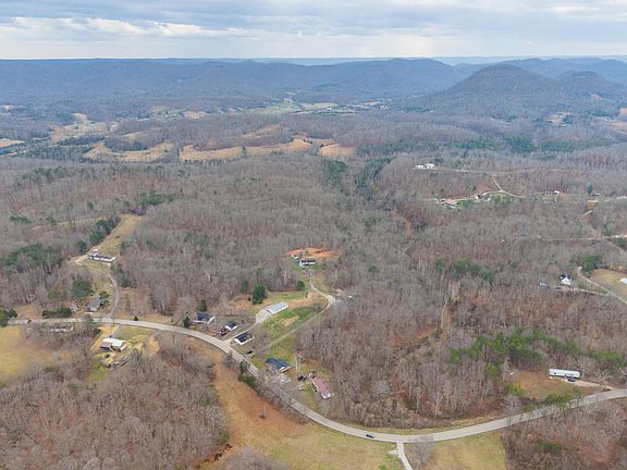 3rd image of Dug Hill Rd