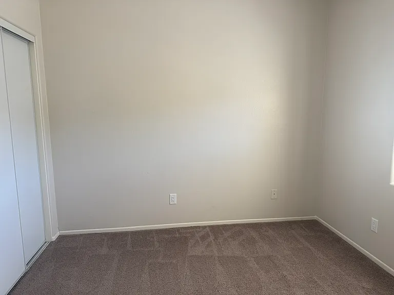 28221 Canterbury Ct — Photo 15